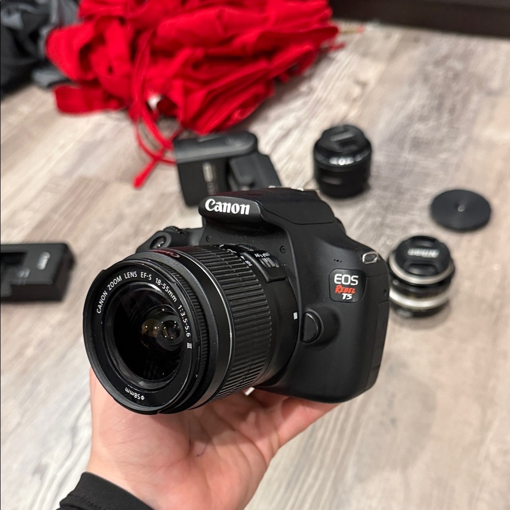 Canon EOS Rebel T5 DSLR Camera with Black 18-55mm Kit Lens